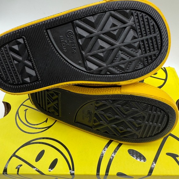 Converse CTAS Hi Cyber Yellow Yell Smiley Face  Sneakers Shoes Size 6 - Picture 4 of 5